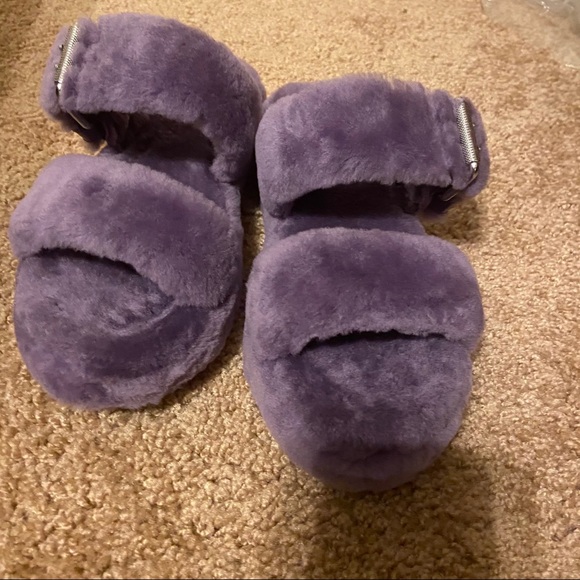 Ugg Fuzz Yeah Slippers - Picture 8 of 9